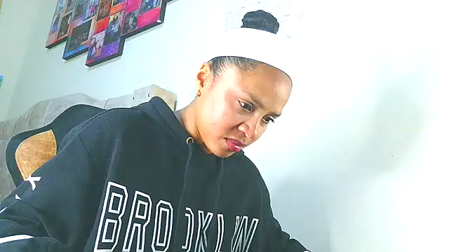 Samary thomas online show from October 23, 2025, 1:04 am