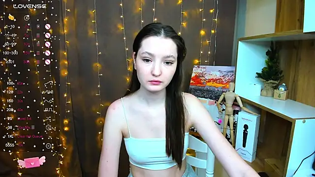 Fairyy Moon online show from December 15, 2024, 10:50 am