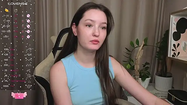 Fairyy Moon online show from October 1, 2025, 4:00 pm