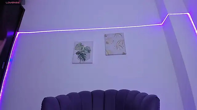 Marian Boobs online show from April 14, 2026, 8:25 pm