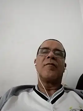 Snapshot of barboza991 chatting on March 17, 2026, 2:14 am barboza991 online show from March 17, 2026, 2:14 am