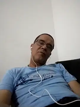 Snapshot of barboza991 chatting on April 11, 2026, 11:52 pm barboza991 online show from April 11, 2026, 11:52 pm