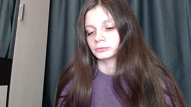 Effi 18 online show from October 19, 2025, 3:48 pm