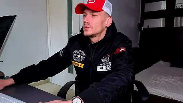 MateoBenjaminX online show from April 1, 2026, 11:00 am