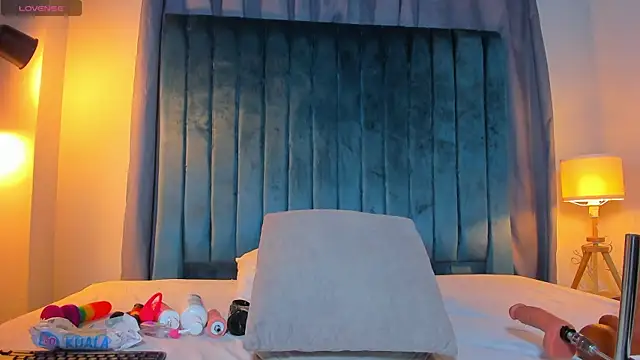 sweetebony 970 online show from February 10, 2026, 12:04 pm