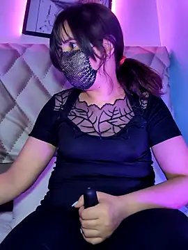 Snapshot of Lina_lolo chatting on May 14, 2026, 6:38 pm Lina lolo online show from May 14, 2026, 6:38 pm