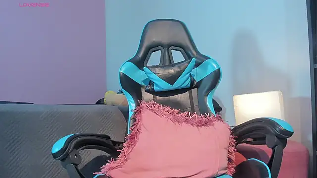  maria foxx  online show from July 15, 2026, 6:04 pm