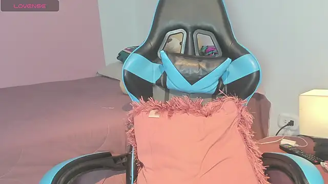  maria foxx  online show from June 25, 2026, 5:07 pm
