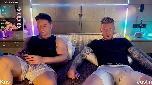 Snapshot of Justin_Hardy chatting on October 24, 2025, 8:52 pm Justin Hardy online show from October 24, 2025, 8:52 pm