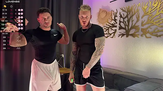 Snapshot of Justin_Hardy chatting on October 28, 2025, 5:01 pm Justin Hardy online show from October 28, 2025, 5:01 pm