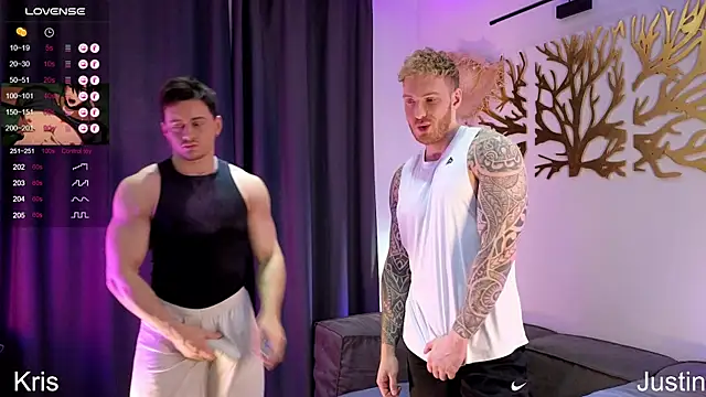 Snapshot of Justin_Hardy chatting on November 7, 2025, 10:46 pm Justin Hardy online show from November 7, 2025, 10:46 pm