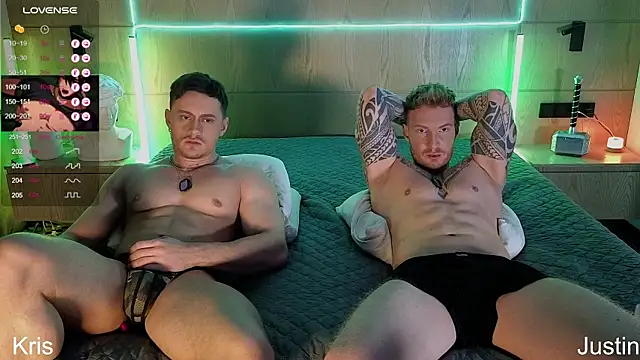 Snapshot of Justin_Hardy chatting on November 10, 2025, 10:04 pm Justin Hardy online show from November 10, 2025, 10:04 pm