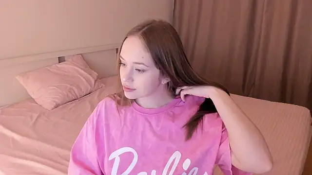 endlesssoffi online show from January 3, 2025, 10:29 pm