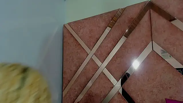 Zaray   online show from September 24, 2025, 8:26 pm