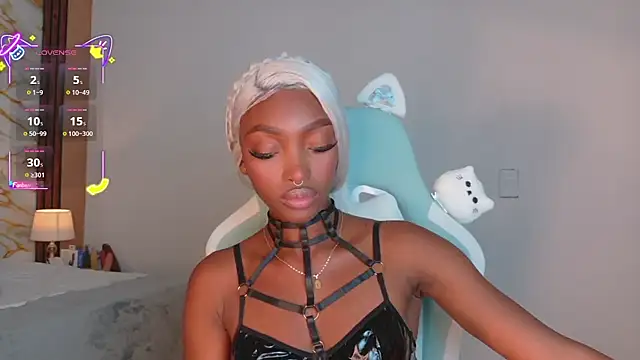 ahvi ebony online show from March 26, 2026, 1:09 pm