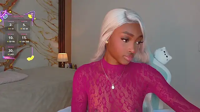 ahvi ebony online show from March 29, 2026, 1:24 pm