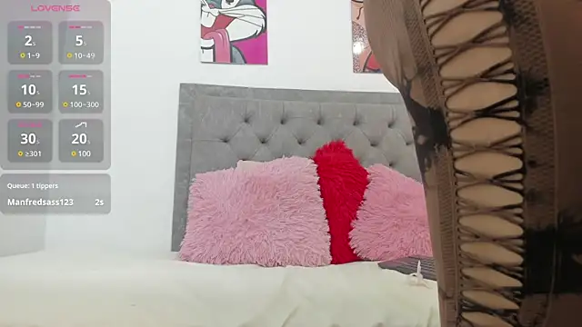 nahomy rosse 11 online show from January 8, 2025, 11:52 pm