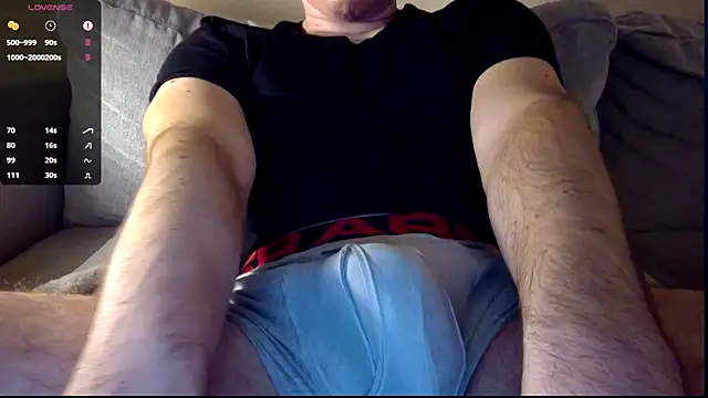 Snapshot of hungking10 chatting on February 14, 2025, 7:54 pm hungking10 online show from February 14, 2025, 7:54 pm