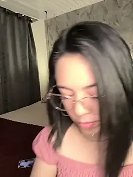 Bella fournier online show from April 5, 2026, 11:11 pm