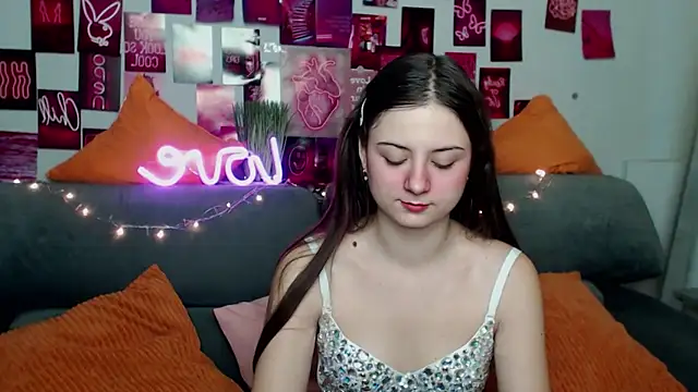 Snapshot of MilanaRoza chatting on November 2, 2025, 6:07 am MilanaRoza online show from November 2, 2025, 6:07 am