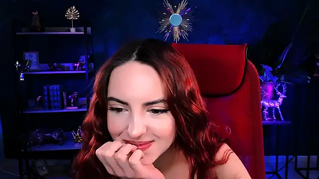 Snapshot of evanellson chatting on December 14, 2025, 8:09 am evanellson online show from December 14, 2025, 8:09 am