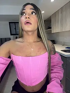 Snapshot of selfsuck_trans chatting on December 4, 2024, 4:48 am selfsuck trans online show from December 4, 2024, 4:48 am