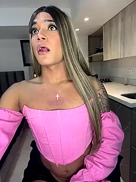 Snapshot of selfsuck_trans chatting on December 4, 2024, 7:55 am selfsuck trans online show from December 4, 2024, 7:55 am