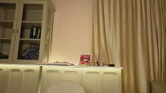 Alisia Mars online show from March 11, 2026, 3:55 am