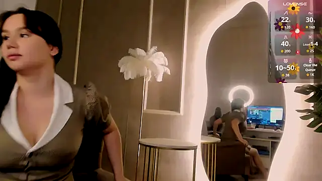 Snapshot of Alisia_Mars chatting on October 2, 2025, 5:33 am Alisia Mars online show from October 2, 2025, 5:33 am