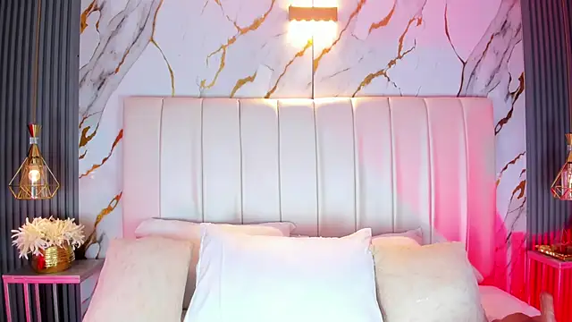 JessicaMilan online show from February 11, 2026, 10:42 pm