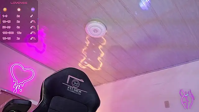 Snapshot of Laylafoxy_tay chatting on January 14, 2026, 3:10 am Laylafoxy tay online show from January 14, 2026, 3:10 am