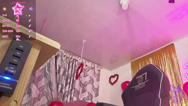 Snapshot of Laylafoxy_tay chatting on February 17, 2026, 3:04 am Laylafoxy tay online show from February 17, 2026, 3:04 am