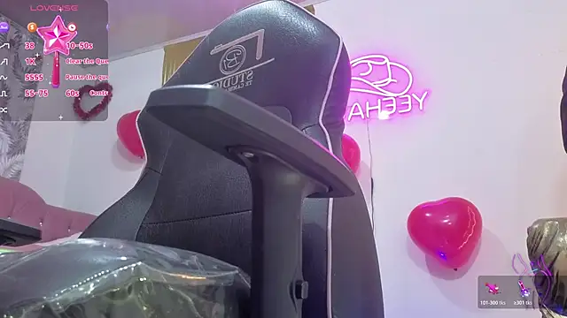 Snapshot of Laylafoxy_tay chatting on February 18, 2026, 3:26 am Laylafoxy tay online show from February 18, 2026, 3:26 am