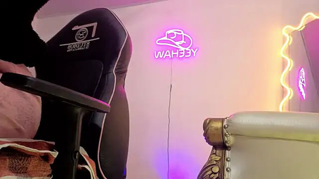 Snapshot of Laylafoxy_tay chatting on March 14, 2026, 3:23 am Laylafoxy tay online show from March 14, 2026, 3:23 am