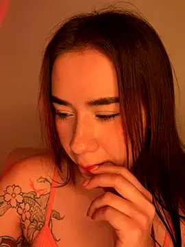 Im Valen Cute online show from November 5, 2025, 4:26 am