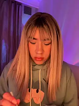 Im Valen Cute online show from October 17, 2025, 2:37 am