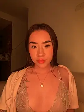 Im Valen Cute online show from September 28, 2025, 5:58 am