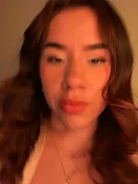 Snapshot of Im_Valen_Cute chatting on May 14, 2026, 1:46 am Im Valen Cute online show from May 14, 2026, 1:46 am