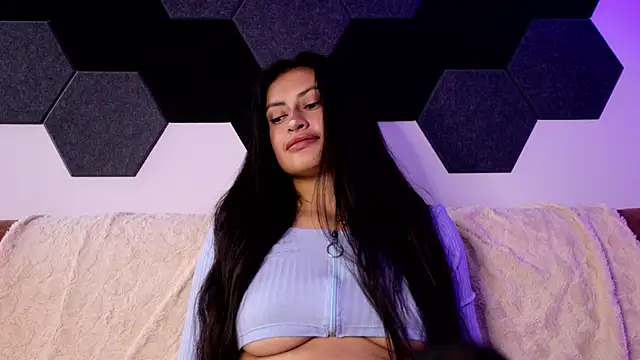 July gh online show from November 30, 2025, 9:37 pm