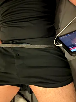 Snapshot of Dan8736 chatting on November 6, 2025, 9:41 pm Dan8736 online show from November 6, 2025, 9:41 pm