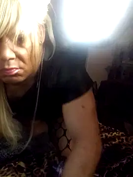 Snapshot of Cumhrd777 chatting on September 29, 2025, 9:05 am Cumhrd777 online show from September 29, 2025, 9:05 am