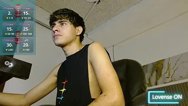 Snapshot of Dyla_n18 chatting on December 15, 2025, 7:52 pm Dyla n18 online show from December 15, 2025, 7:52 pm