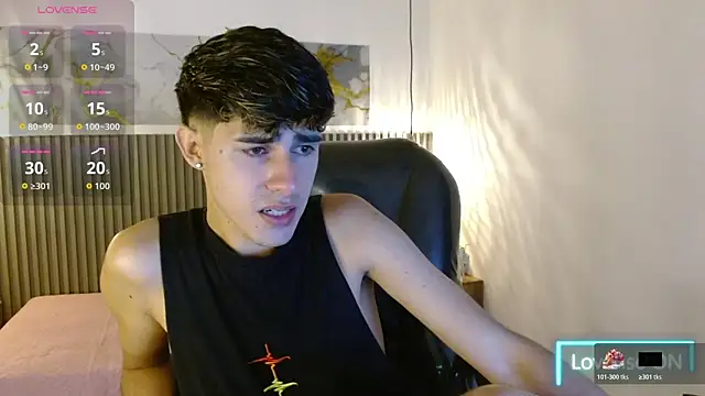 Snapshot of Dyla_n18 chatting on November 16, 2025, 8:46 pm Dyla n18 online show from November 16, 2025, 8:46 pm