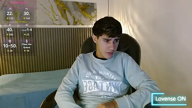 Snapshot of Dyla_n18 chatting on November 13, 2025, 8:02 pm Dyla n18 online show from November 13, 2025, 8:02 pm