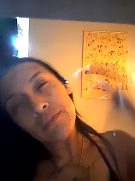 Snapshot of lovlypussy55 chatting on October 10, 2025, 5:52 am lovlypussy55 online show from October 10, 2025, 5:52 am