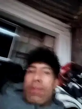 alexander32r online show from April 5, 2026, 8:37 pm