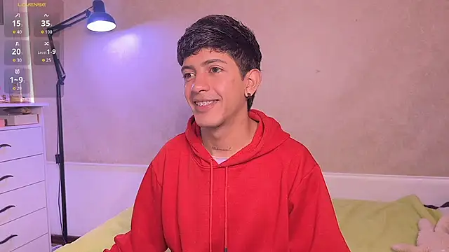 teobowny  online show from April 19, 2026, 6:10 pm