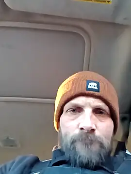 Whipit323 online show from February 20, 2026, 1:35 pm