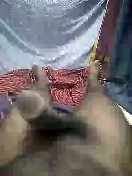 mallucallboy2104 online show from January 2, 2025, 9:39 pm