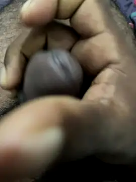 mallucallboy2104 online show from September 30, 2025, 8:26 pm